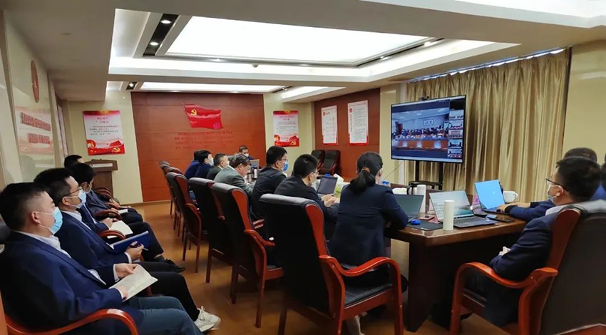王宏在博彩公司路桥宣讲党的二十大精神-1.jpg
